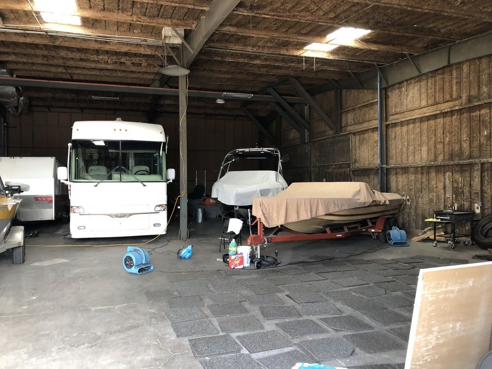 4361 Caterpillar Rd, Redding, CA 96003